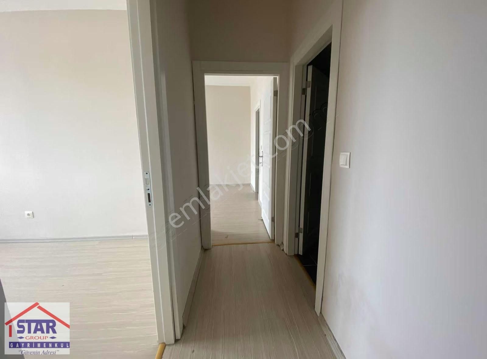 Metrobüse Yürüme 12 Dk Aile Sitesi İçerisinde 165m2 3+1 - Görsel 2