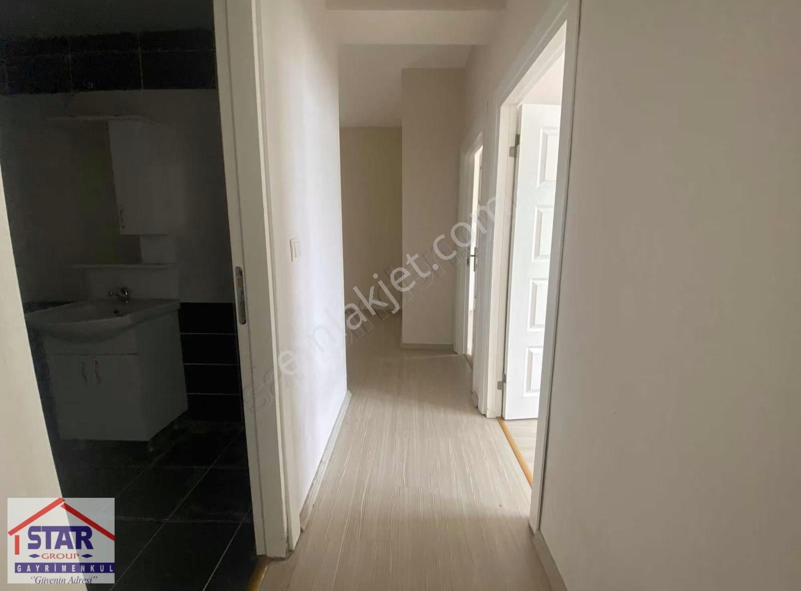 Metrobüse Yürüme 12 Dk Aile Sitesi İçerisinde 165m2 3+1 - Görsel 19