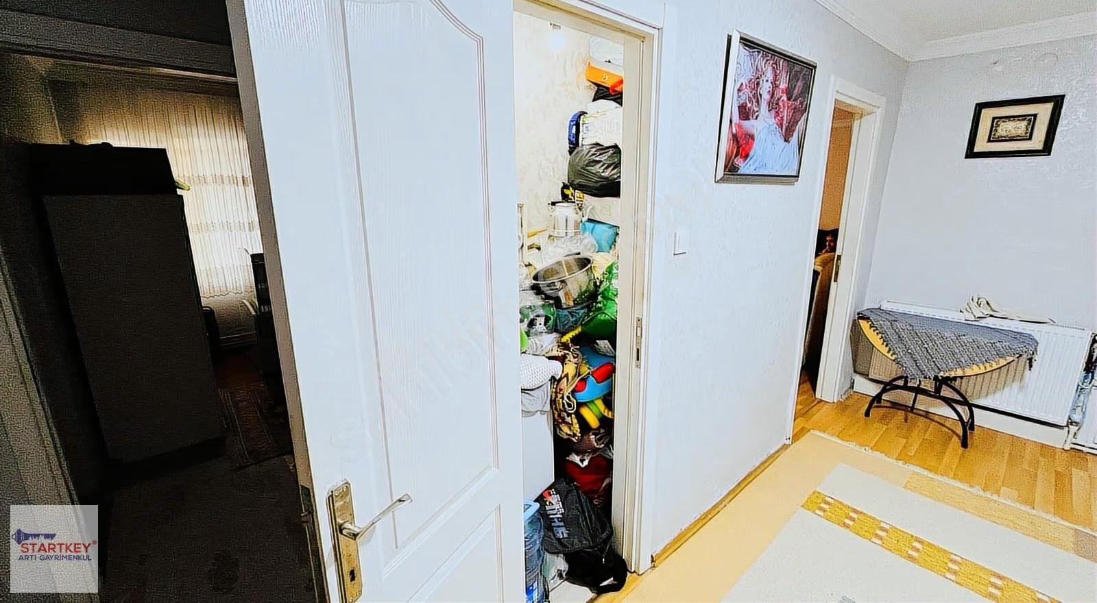 Merkezi Lokasyonda Karşıyaka Cumhuriyet Mah. Satılık 3+1 Daire - Görsel 2