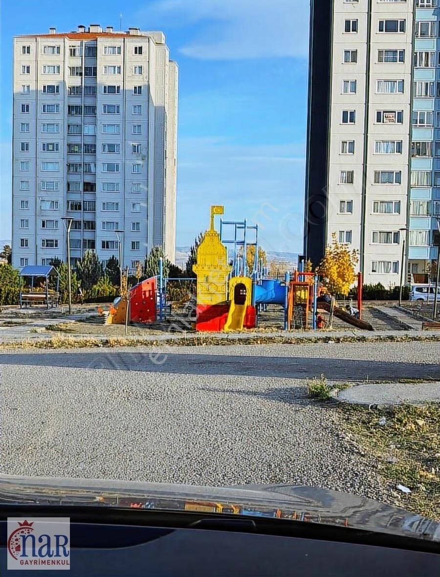 Tuluntaş Ihlamur Vadi Sitesinde Kiralık 3+1 Daire - Görsel 4