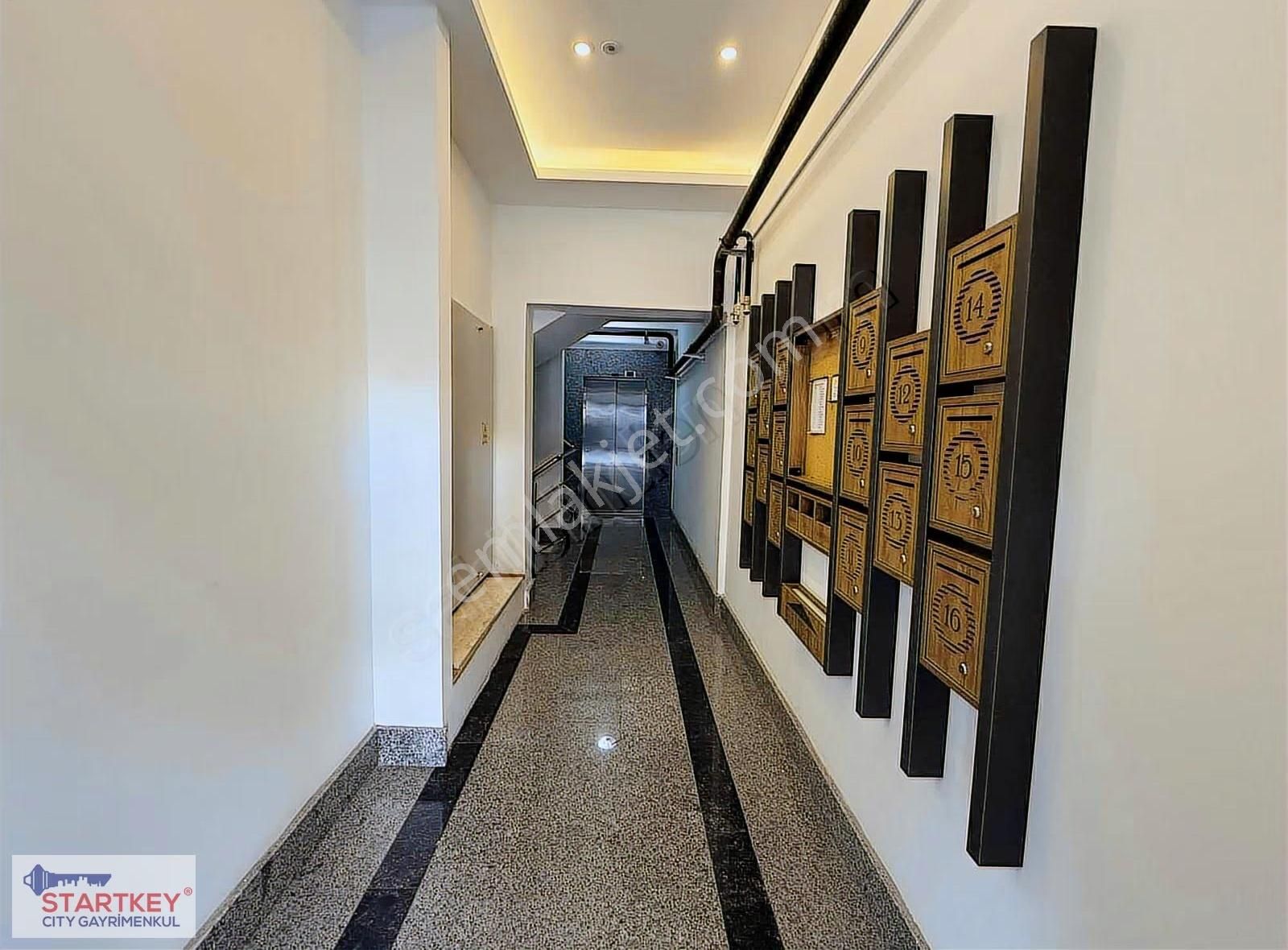 Karşıyaka Girne Bulvarında Satılık 4+1 Daire - Görsel 16