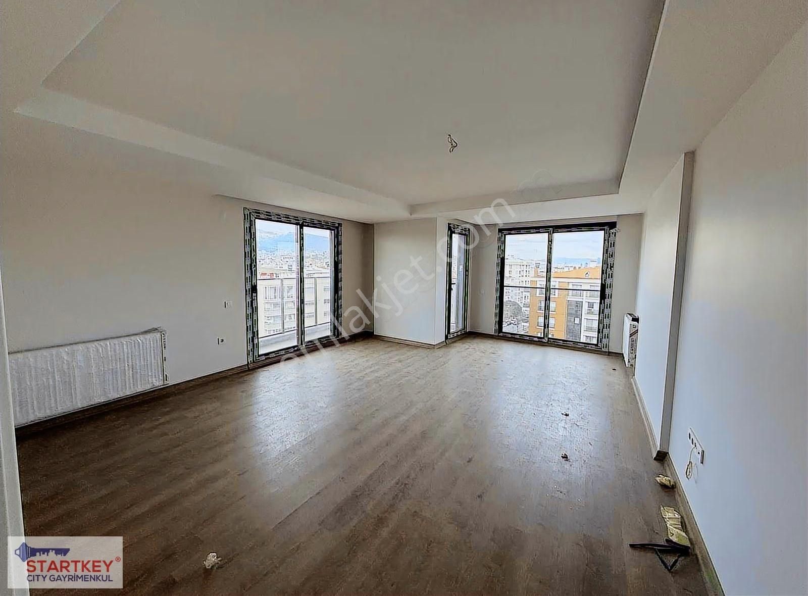 Karşıyaka Girne Bulvarında Satılık 4+1 Daire - Görsel 22