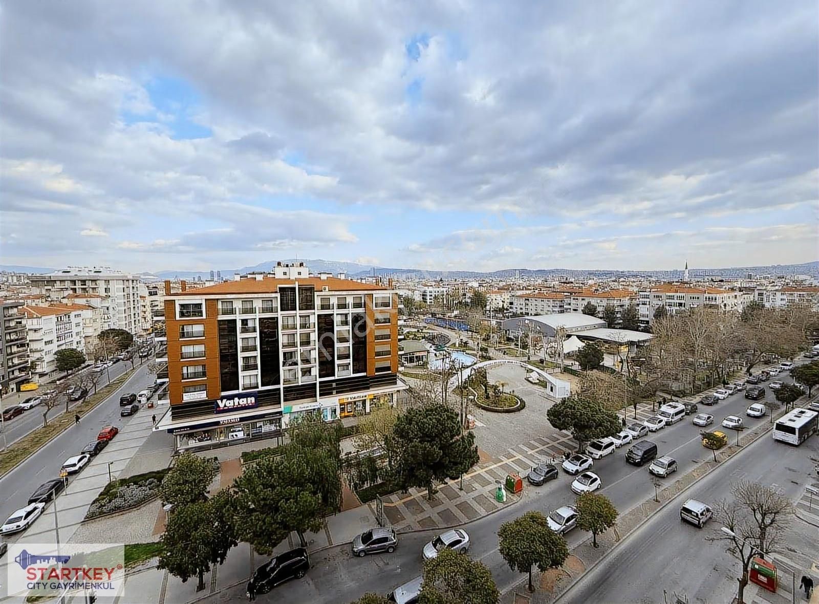 Karşıyaka Girne Bulvarında Satılık 4+1 Daire - Görsel 27