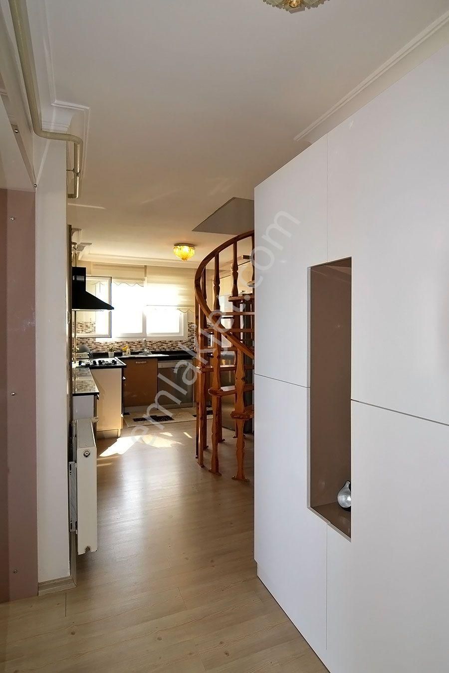 Tece'de Denize Sıfır Sitede Havuzlu Geniş Teraslı 4+1 Dubleks - Görsel 10