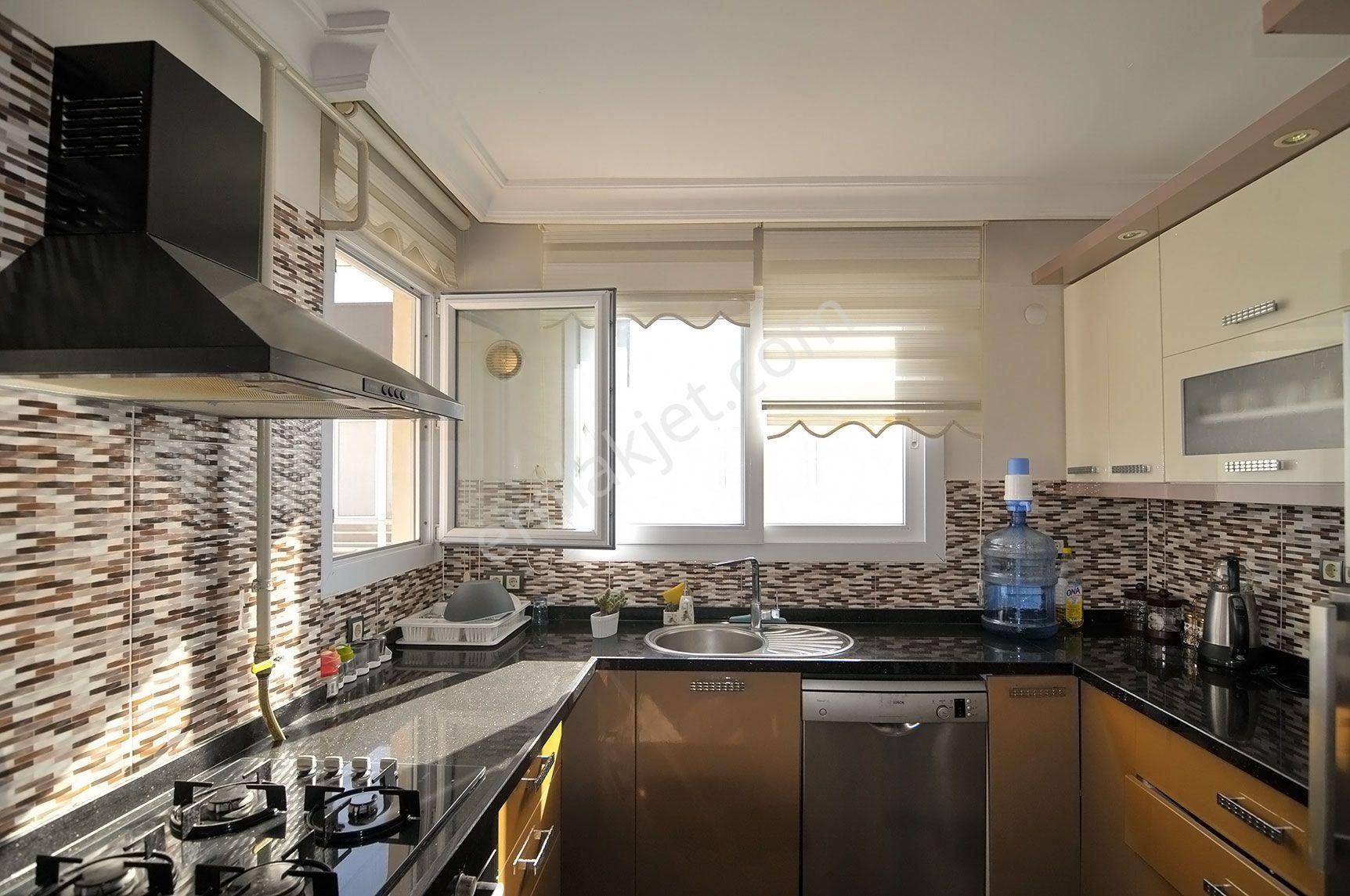 Tece'de Denize Sıfır Sitede Havuzlu Geniş Teraslı 4+1 Dubleks - Görsel 19