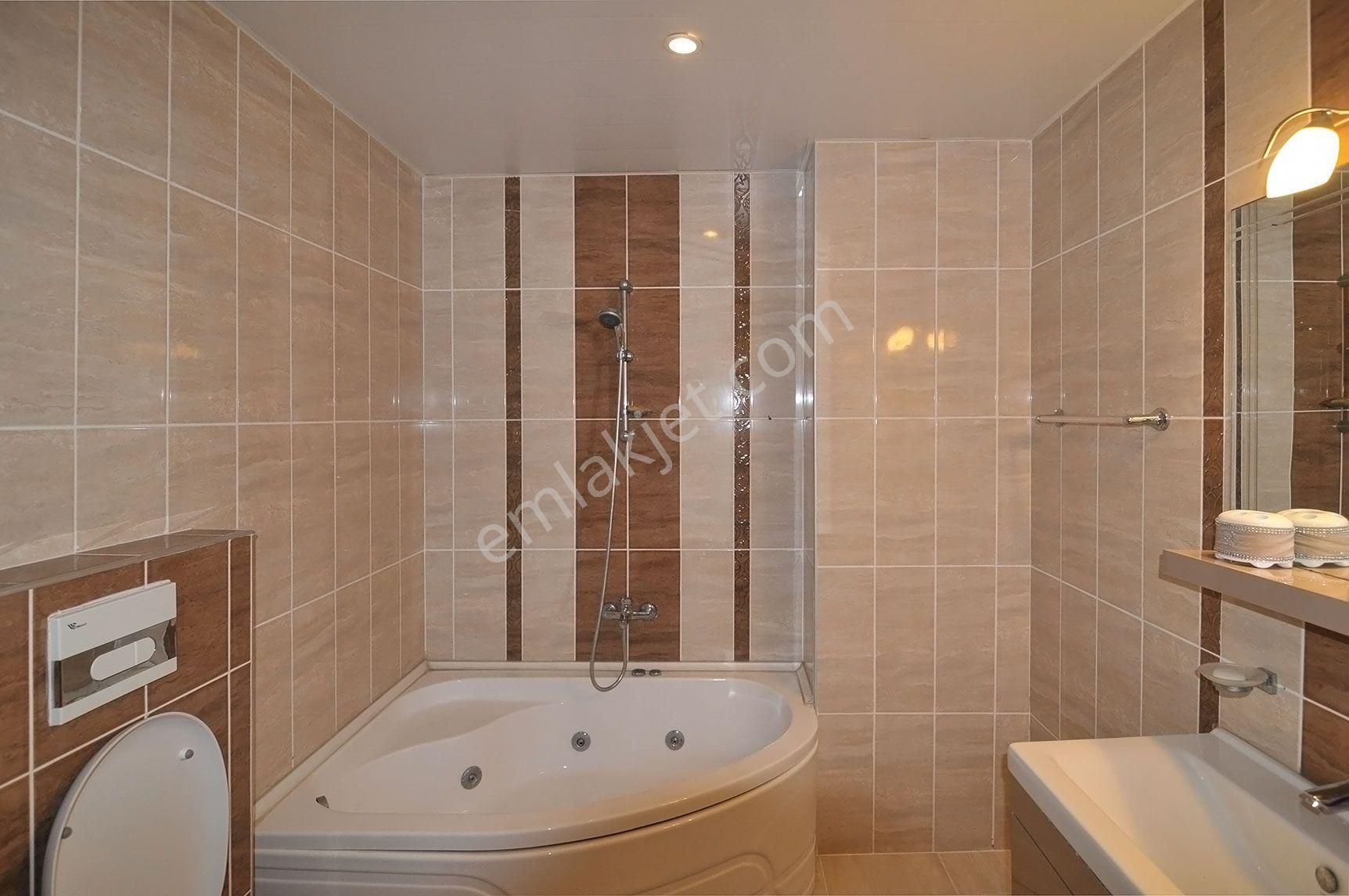 Tece'de Denize Sıfır Sitede Havuzlu Geniş Teraslı 4+1 Dubleks - Görsel 16