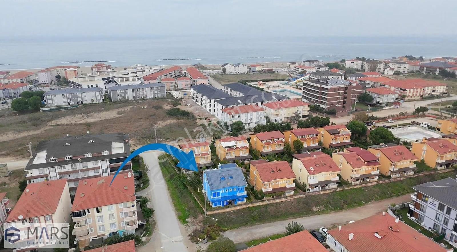 Sahile Yürüme Mesafesinde, Site İçerisinde, Tripleks Villa - Görsel 10