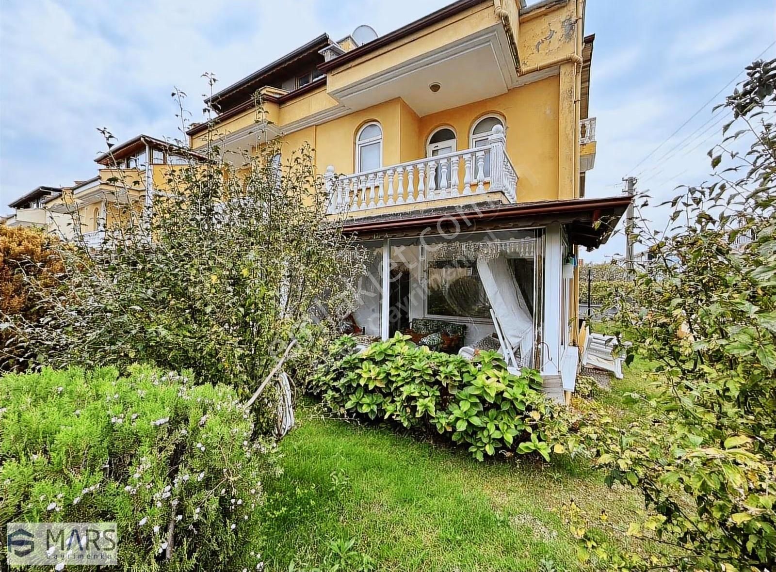 Sahile Yürüme Mesafesinde, Site İçerisinde, Tripleks Villa - Görsel 19