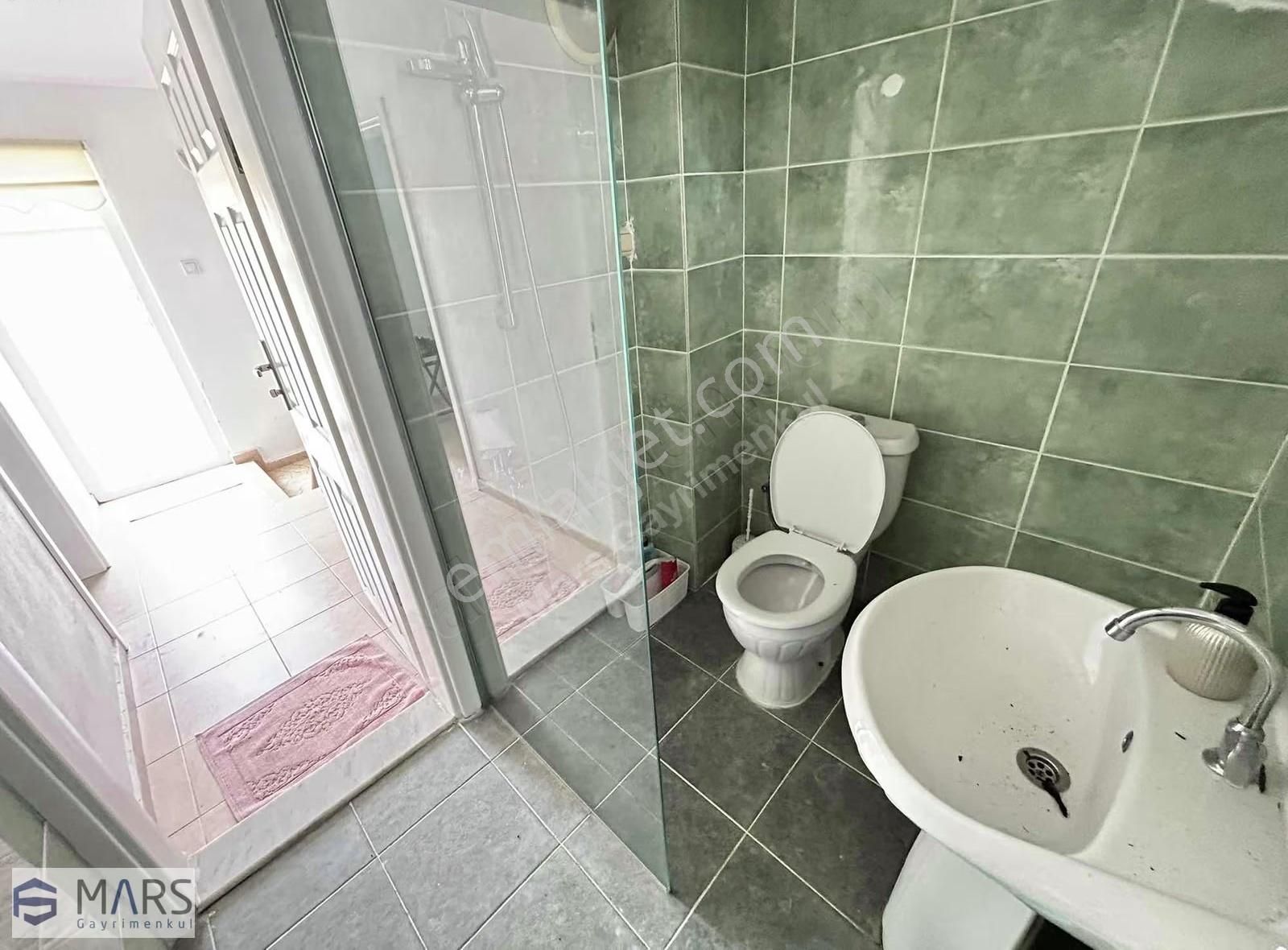 Sahile Yürüme Mesafesinde, Site İçerisinde, Tripleks Villa - Görsel 35