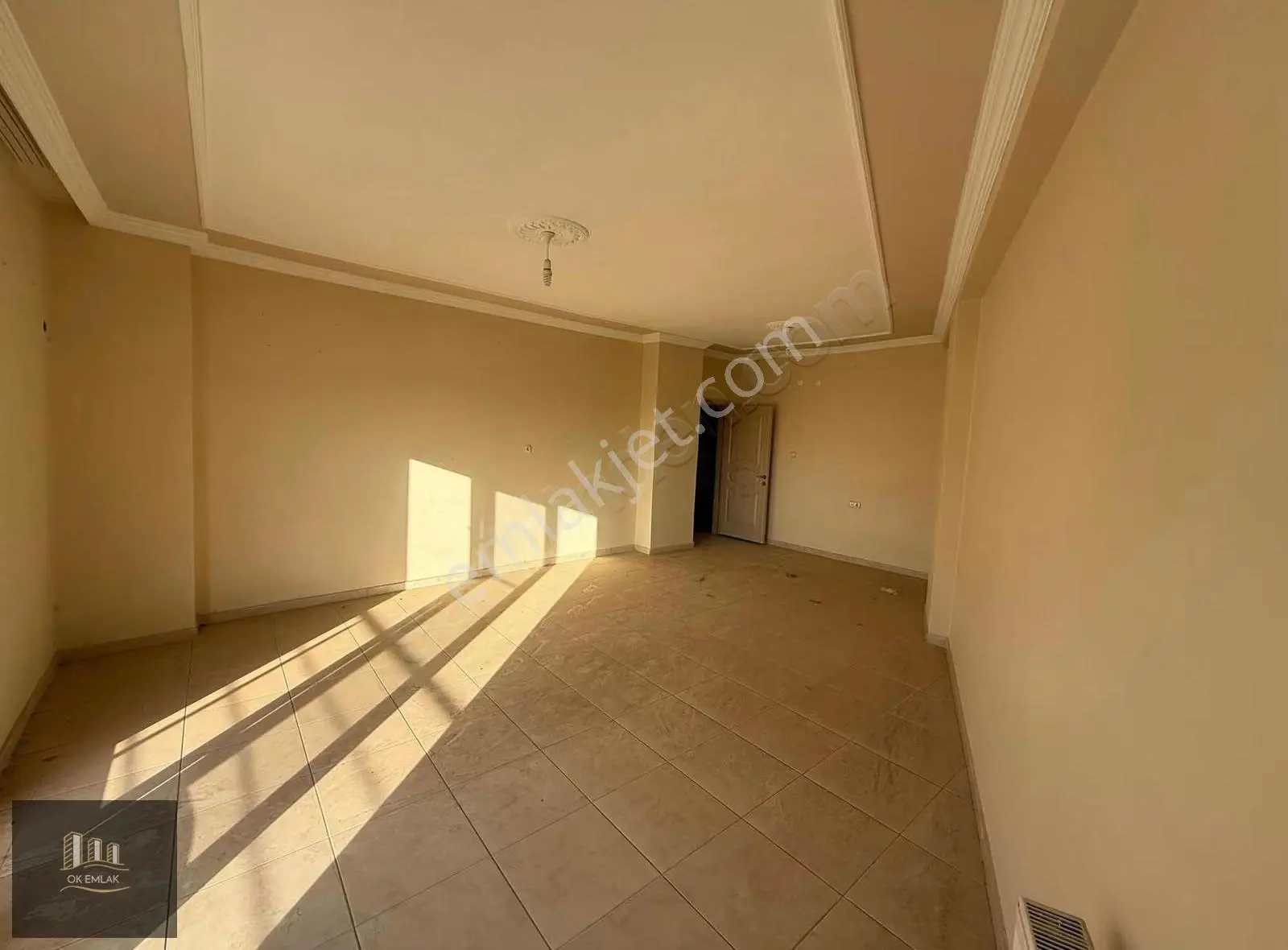 Ok Emlaktan Ana Cad Üzeri Ön Cephe Kiralık 3+1 Daire - Görsel 3