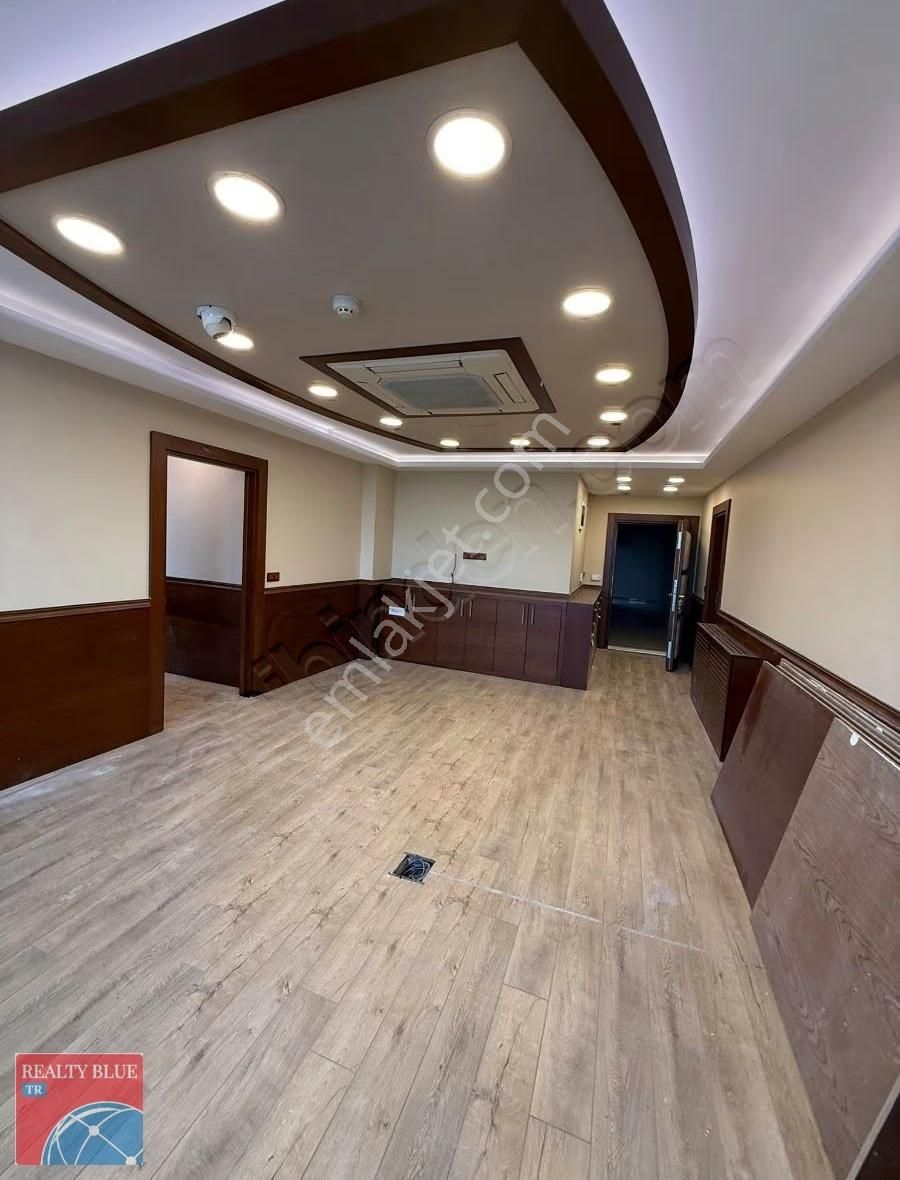 Sultanbeyli Çarşıda Bankaların Ütünde Ofis Büro Katı - Görsel 9