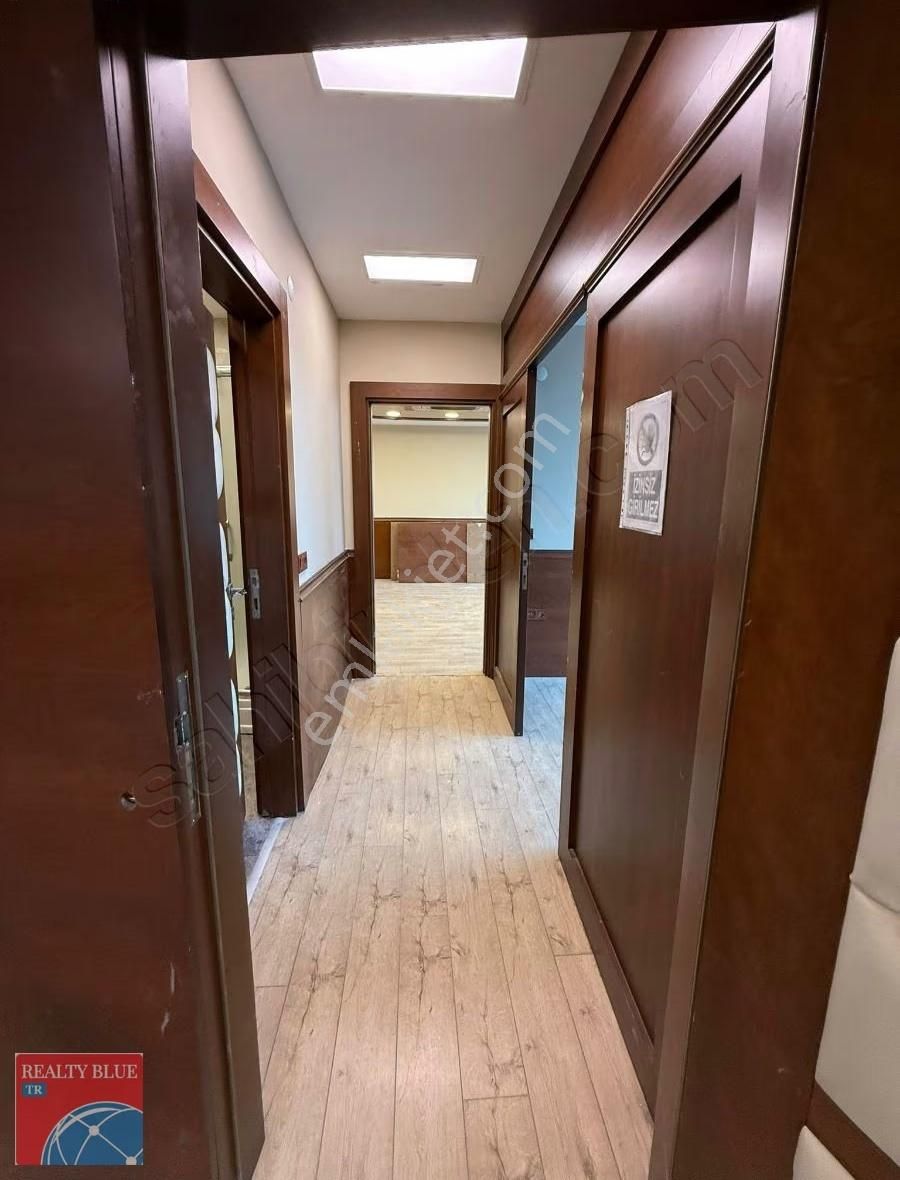 Sultanbeyli Çarşıda Bankaların Ütünde Ofis Büro Katı - Görsel 2