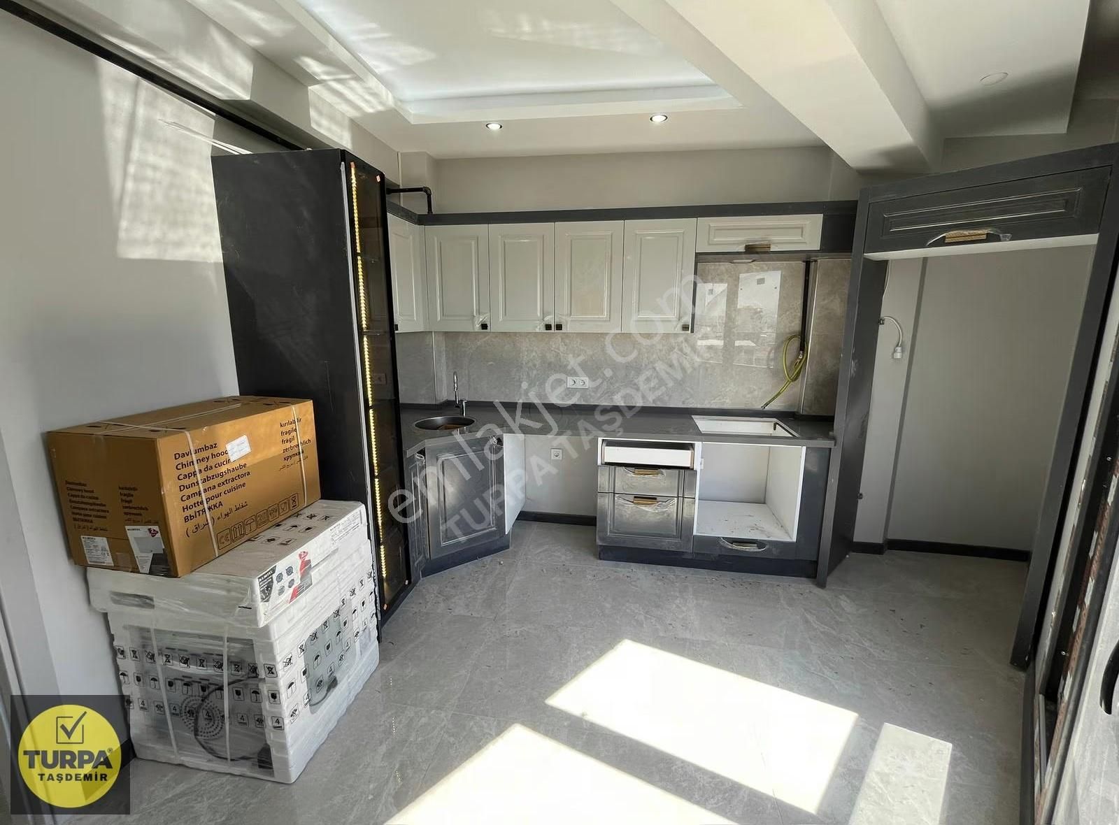 Menemen Uğur Mumcu Devlet Hast. Yakın Satılık 3+1 Fırsat Daire - Görsel 5