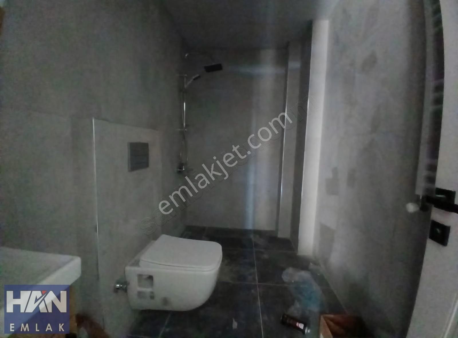 Han Emlaktan Eskiköyde Sıfır Binada Satılık Geniş Ferah 2+1 - Görsel 5