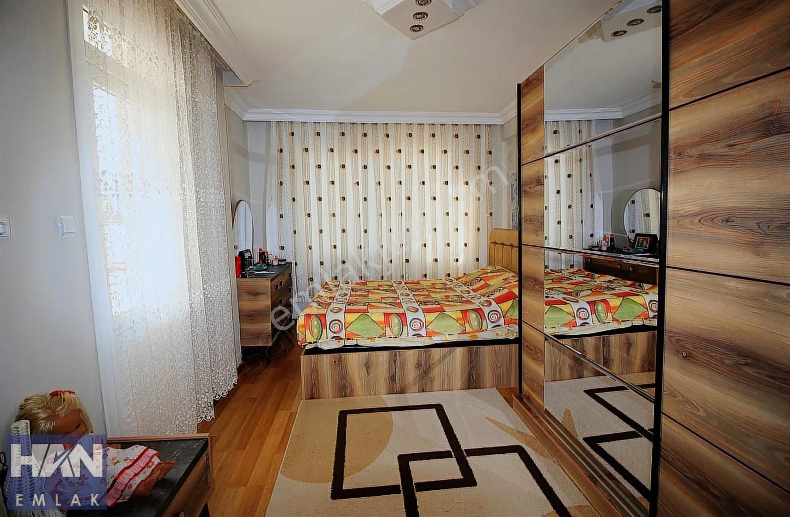 Han Emlak'tan 75.yıl Mahallesi 3+1 Geniş Masrafsız Satılık 3+1 - Görsel 3