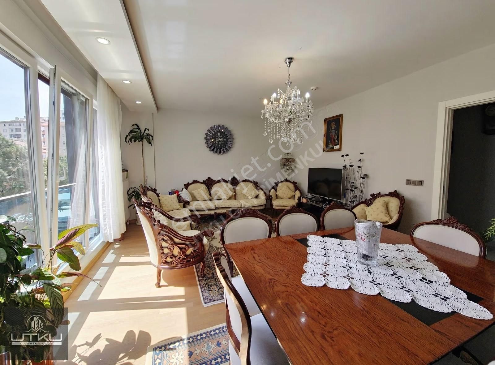 Utkudan Ayşekadın Metroya Yakın Havuzlu Balkonlu Satılık 3+1 - Görsel 3