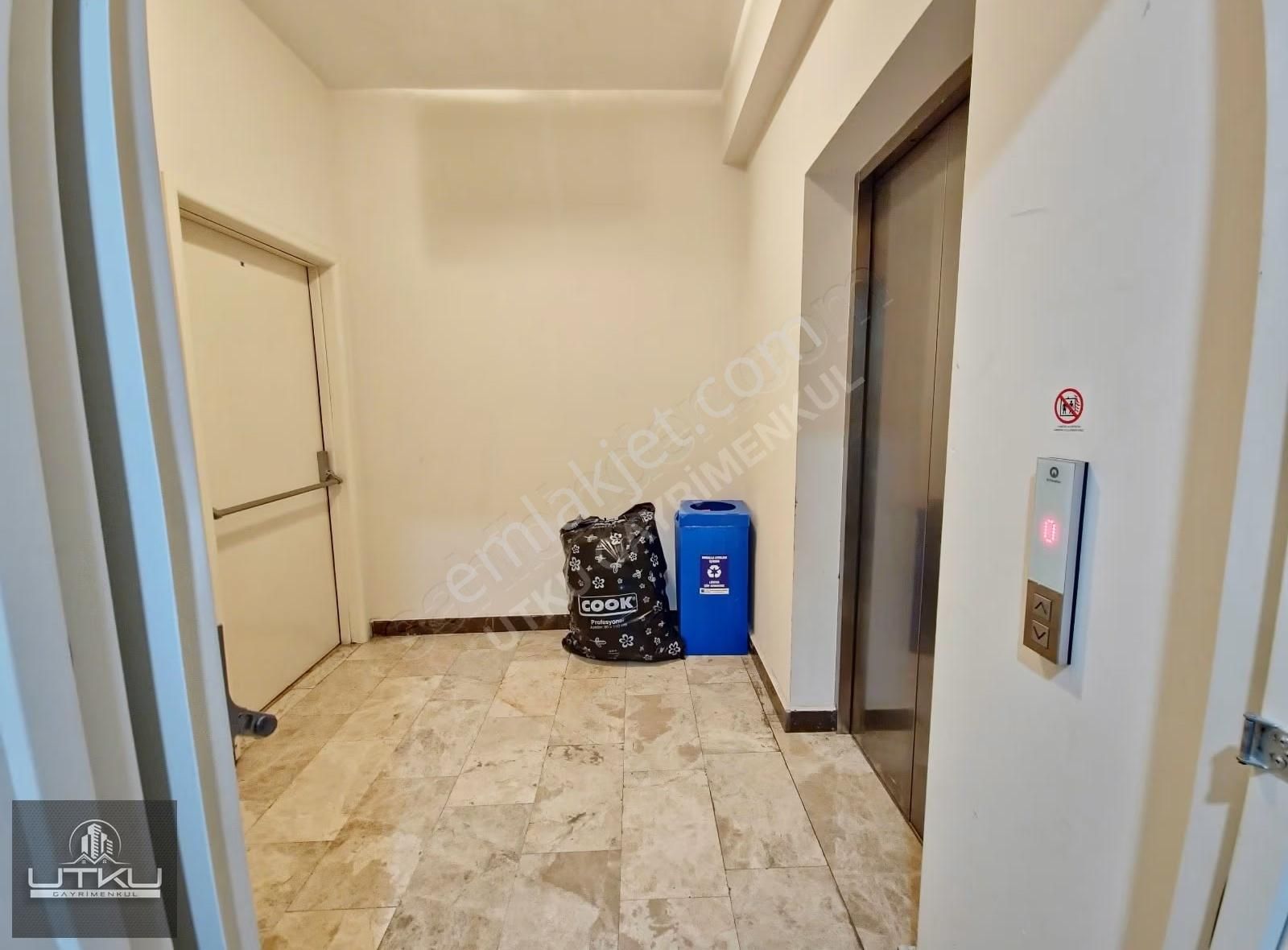 Utkudan Ayşekadın Metroya Yakın Havuzlu Balkonlu Satılık 3+1 - Görsel 10