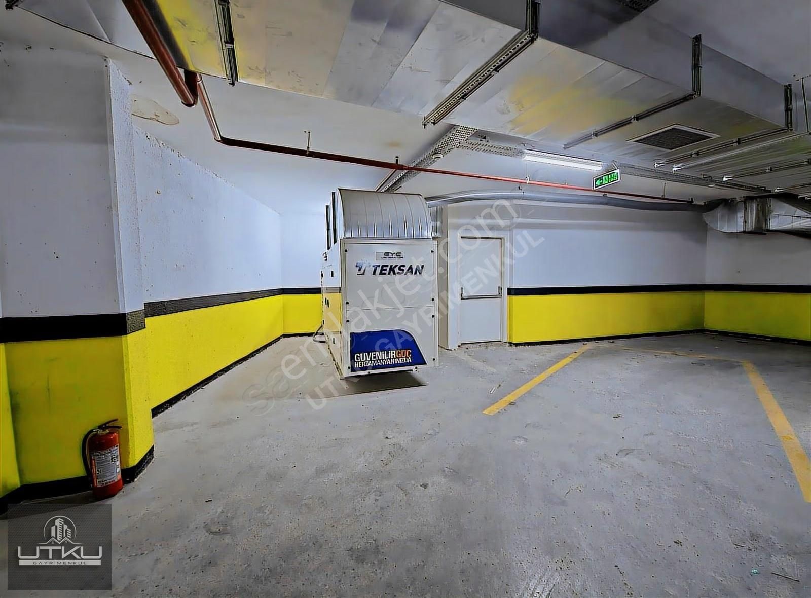 Utkudan Ayşekadın Metroya Yakın Havuzlu Balkonlu Satılık 3+1 - Görsel 13