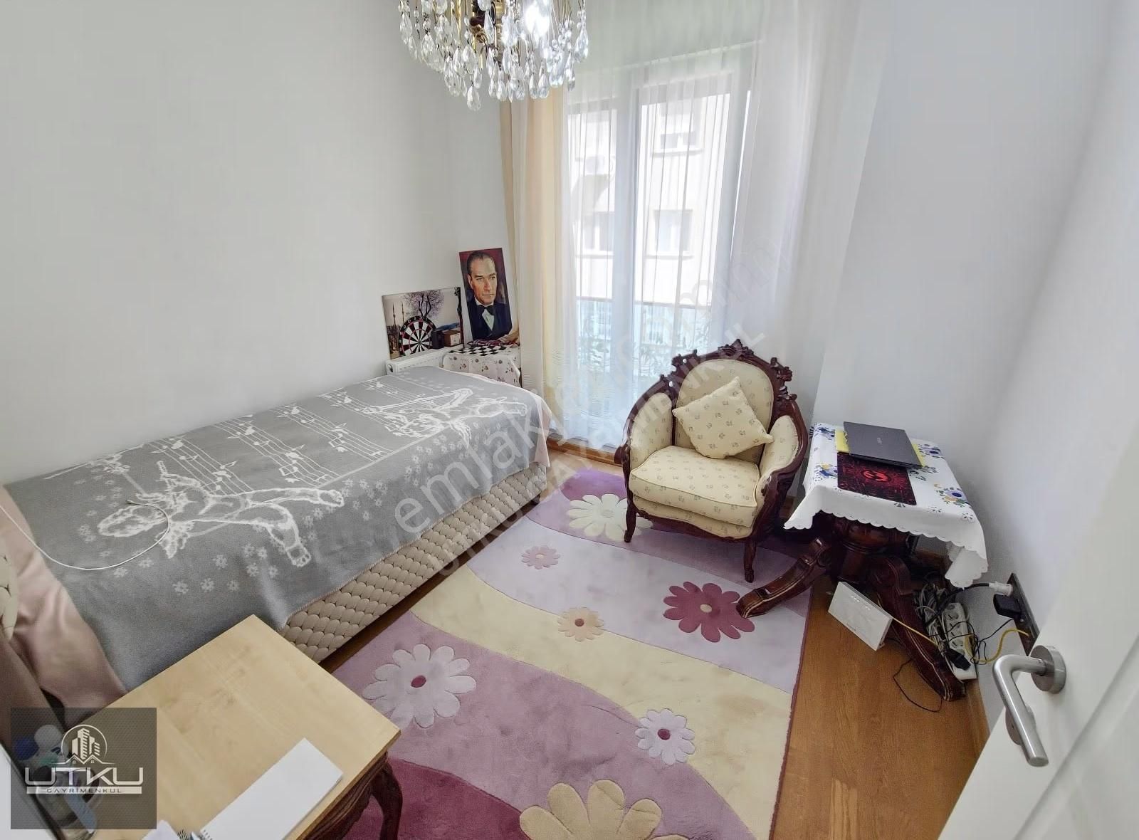 Utkudan Ayşekadın Metroya Yakın Havuzlu Balkonlu Satılık 3+1 - Görsel 33