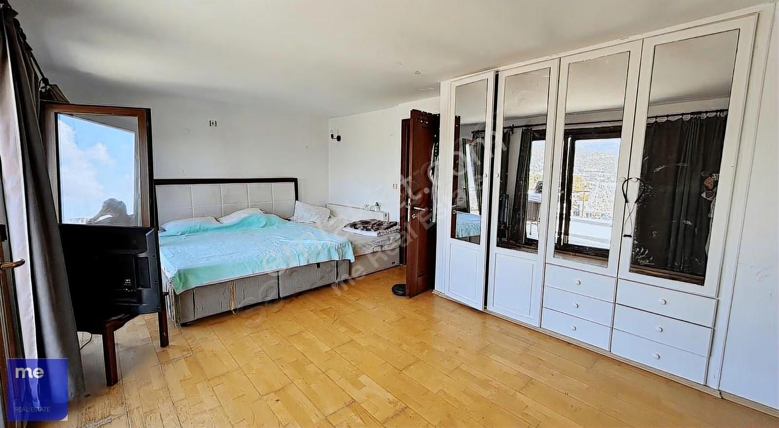 Bodrum Kumbahçe'de Kale Ve Deniz Manzaralı Mustakil 5+1 - Görsel 16