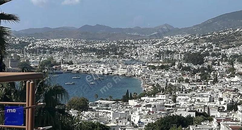 Bodrum Kumbahçe'de Kale Ve Deniz Manzaralı Mustakil 5+1 - Görsel 4