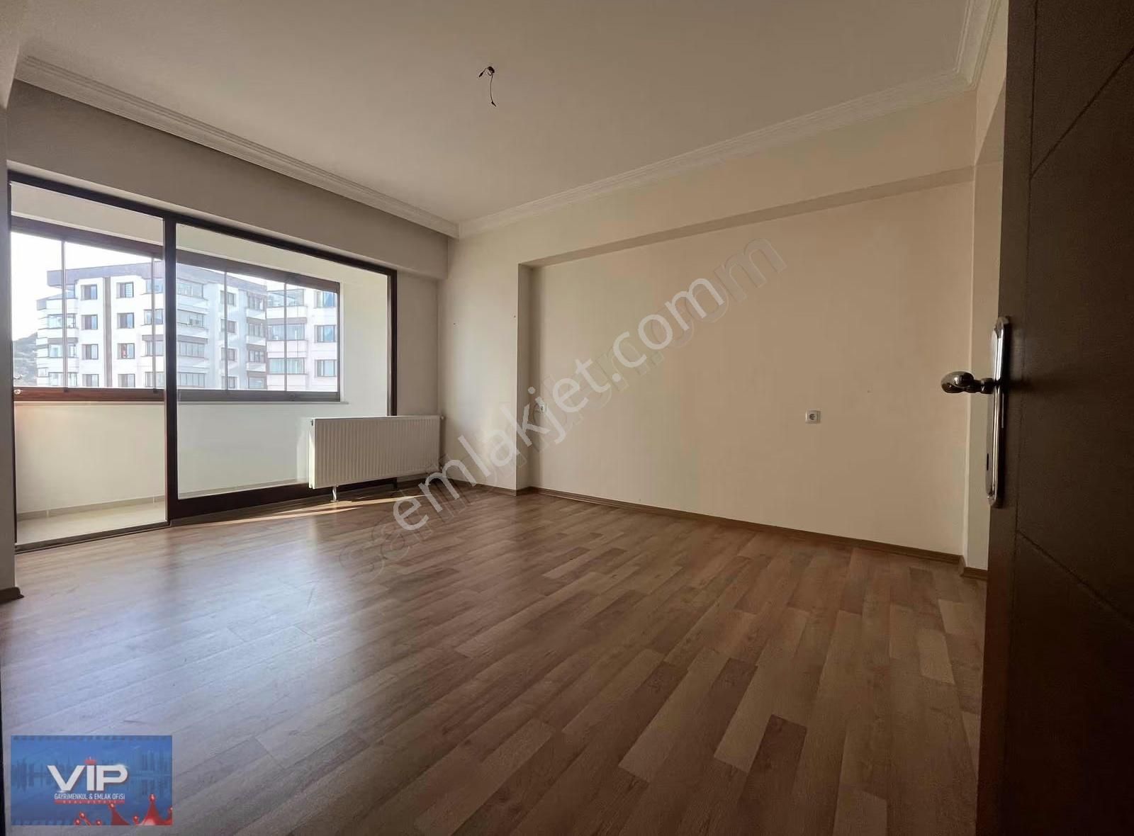 Vıp Gayrimenkulde Yıldızlı'da Deniz Manzaralı 3+1 Satılık Daire - Görsel 15