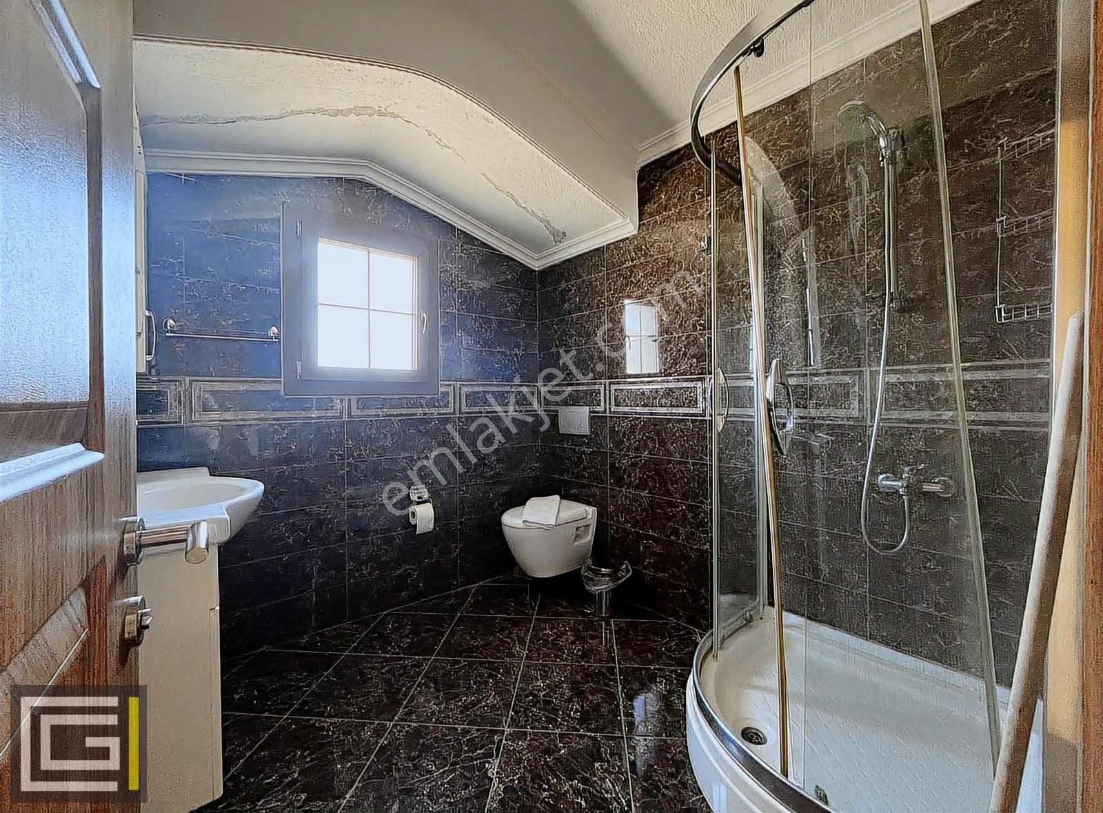 Fethibey Parkına Yakın Otoparklı Havuzlu 5+1 Kiralık Villa - Görsel 7