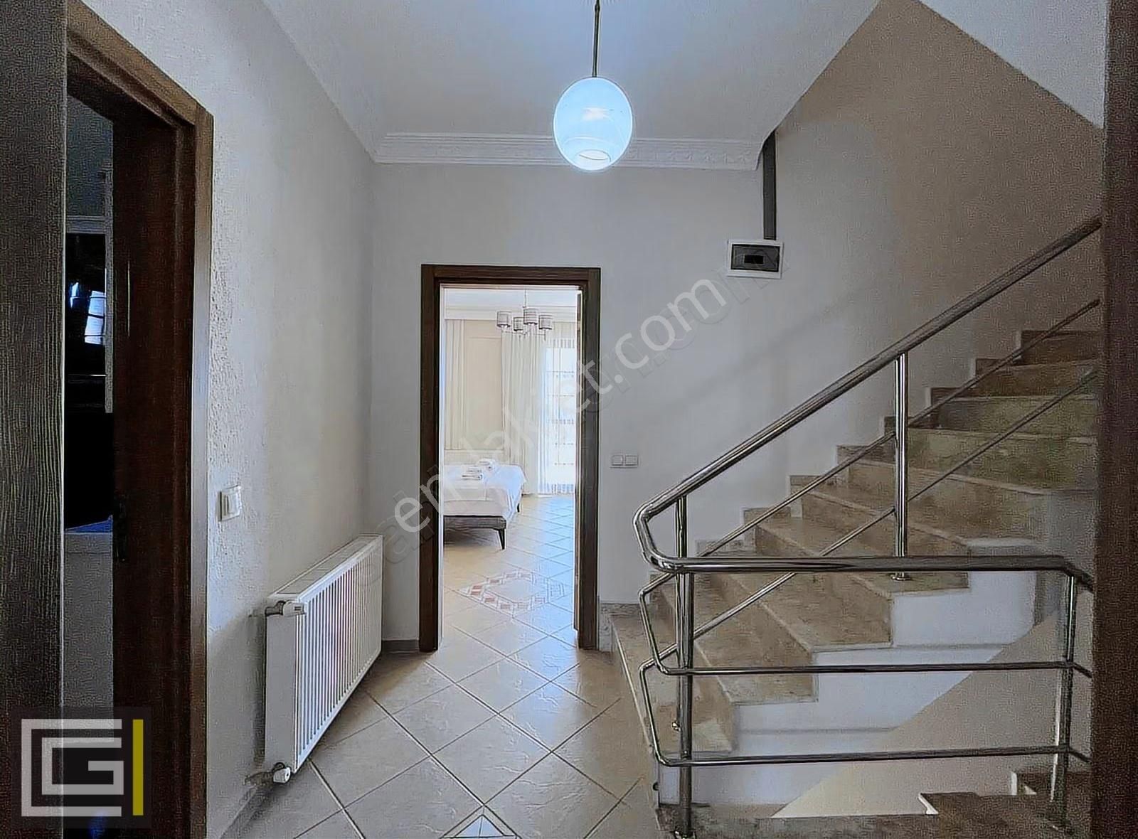 Fethibey Parkına Yakın Otoparklı Havuzlu 5+1 Kiralık Villa - Görsel 16