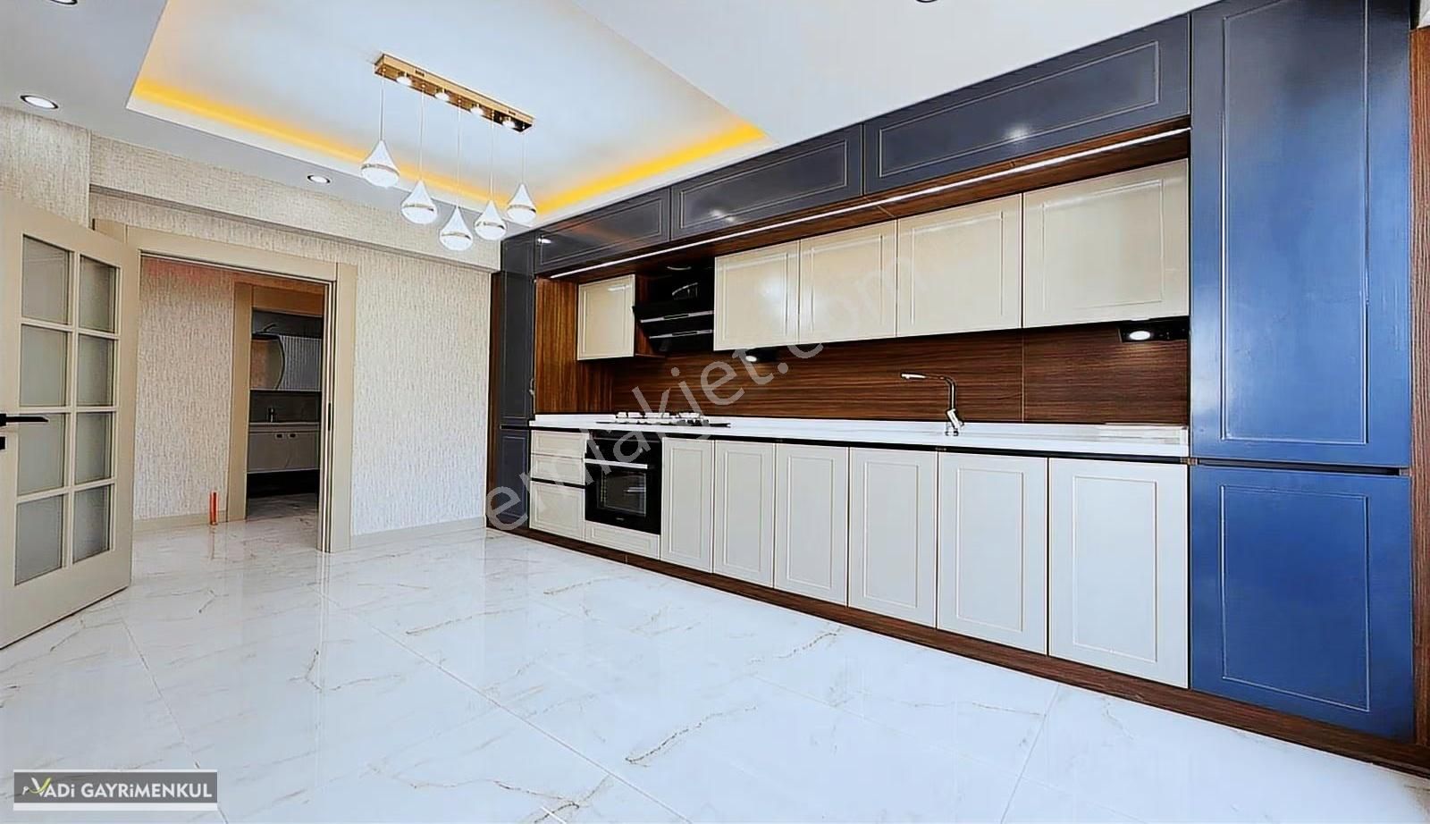 Vadi'den Karakayada Sıfır Lüks Yapı Katta Teras Balkonlu 3+1 - Görsel 27