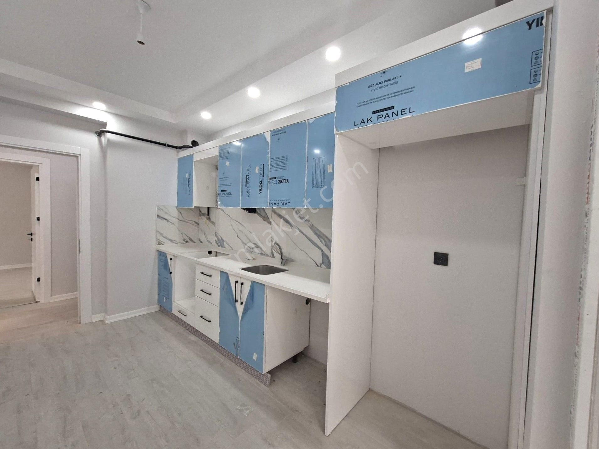 Recep Ümit Emlak'tan Gazi Yakup Satar Caddesi Yakınında Satılık Ebeveyn Banyolu 3+1 Ferah Daire - Görsel 14