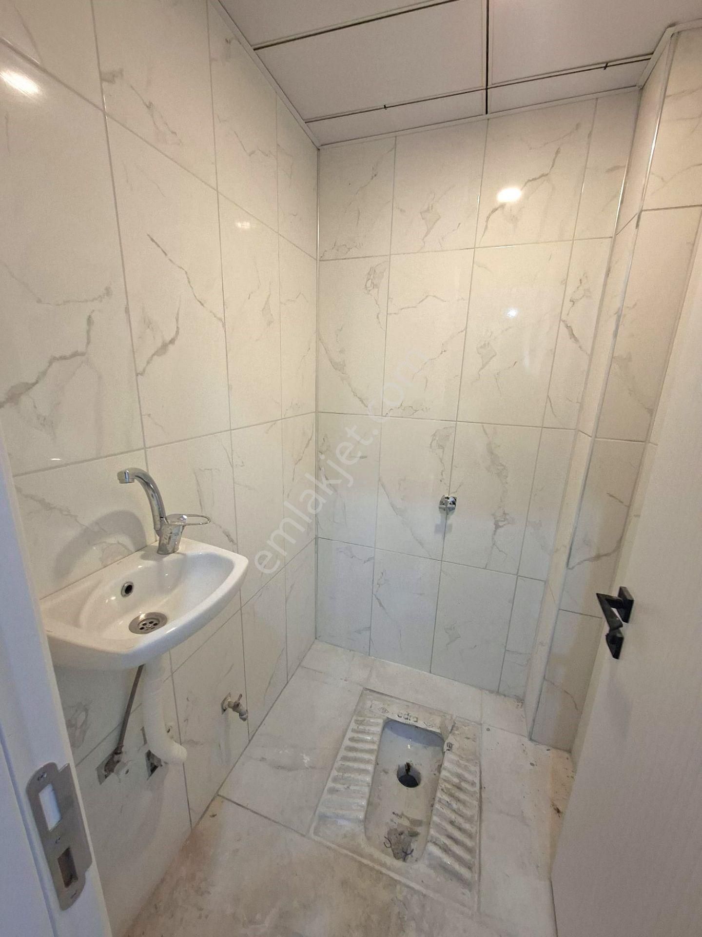 Recep Ümit Emlak'tan Gazi Yakup Satar Caddesi Yakınında Satılık Ebeveyn Banyolu 3+1 Ferah Daire - Görsel 34