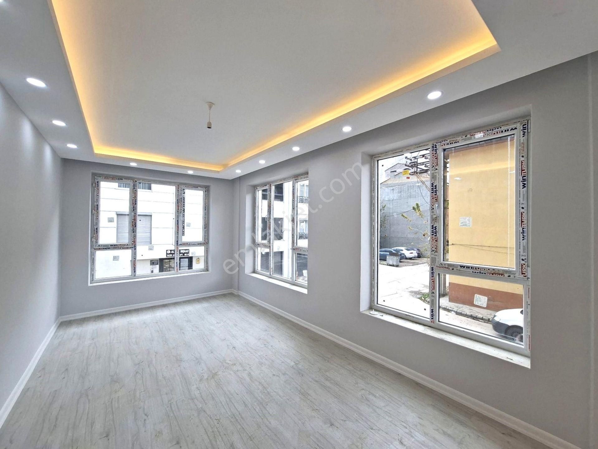 Recep Ümit Emlak'tan Gazi Yakup Satar Caddesi Yakınında Satılık Ebeveyn Banyolu 3+1 Ferah Daire - Görsel 2