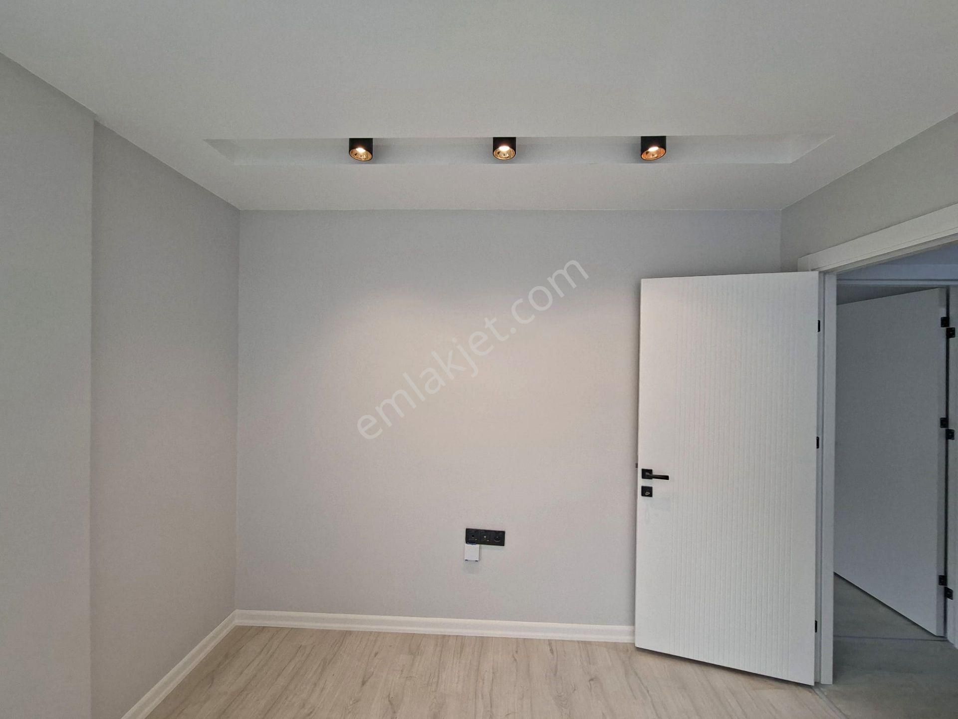 Recep Ümit Emlak'tan Gazi Yakup Satar Caddesi Yakınında Satılık Ebeveyn Banyolu 3+1 Ferah Daire - Görsel 11