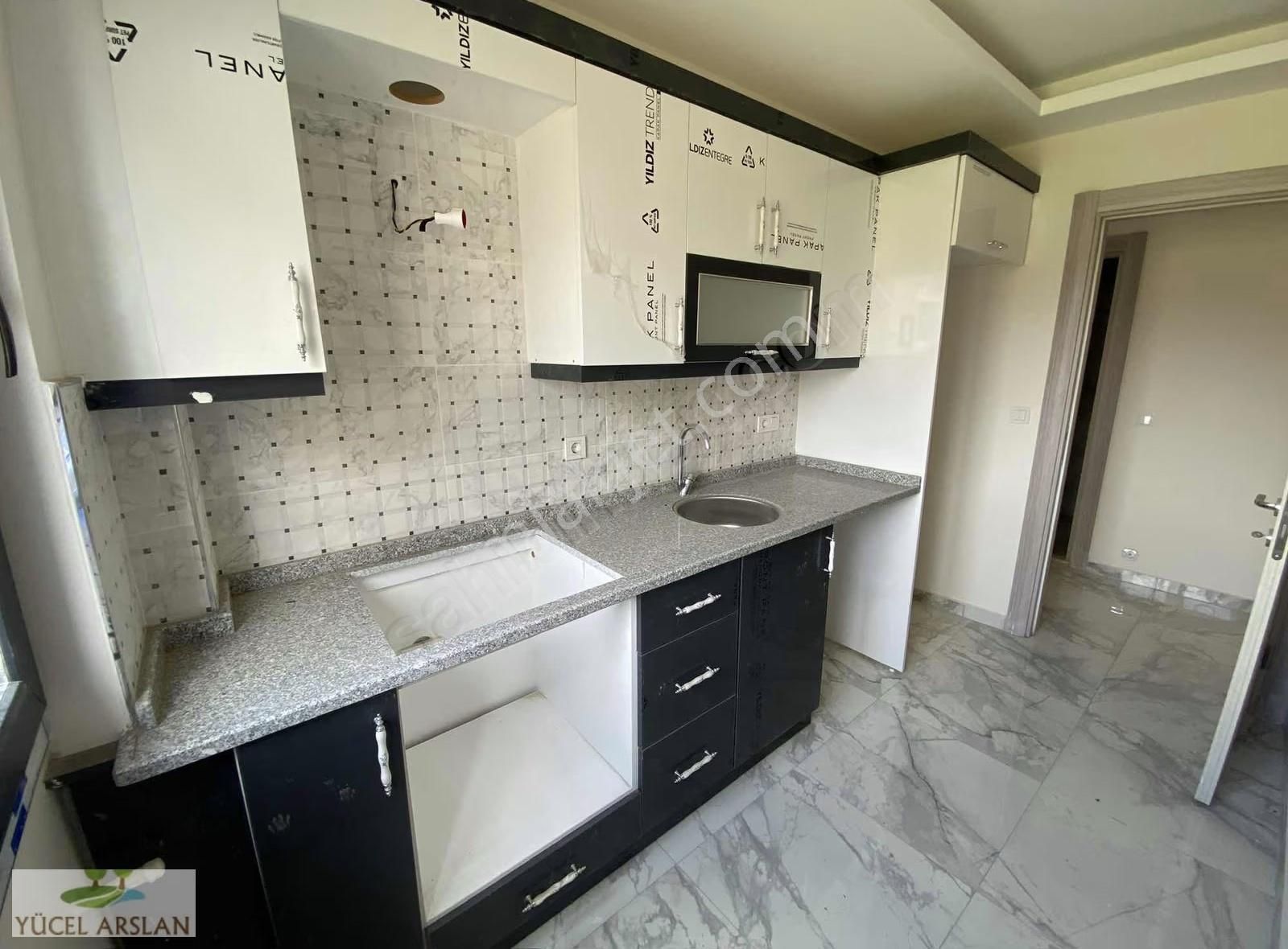 Çiğli İnönü'de Satılık 2+1 Sıfır Daire Kapalı Mutfak - Görsel 3