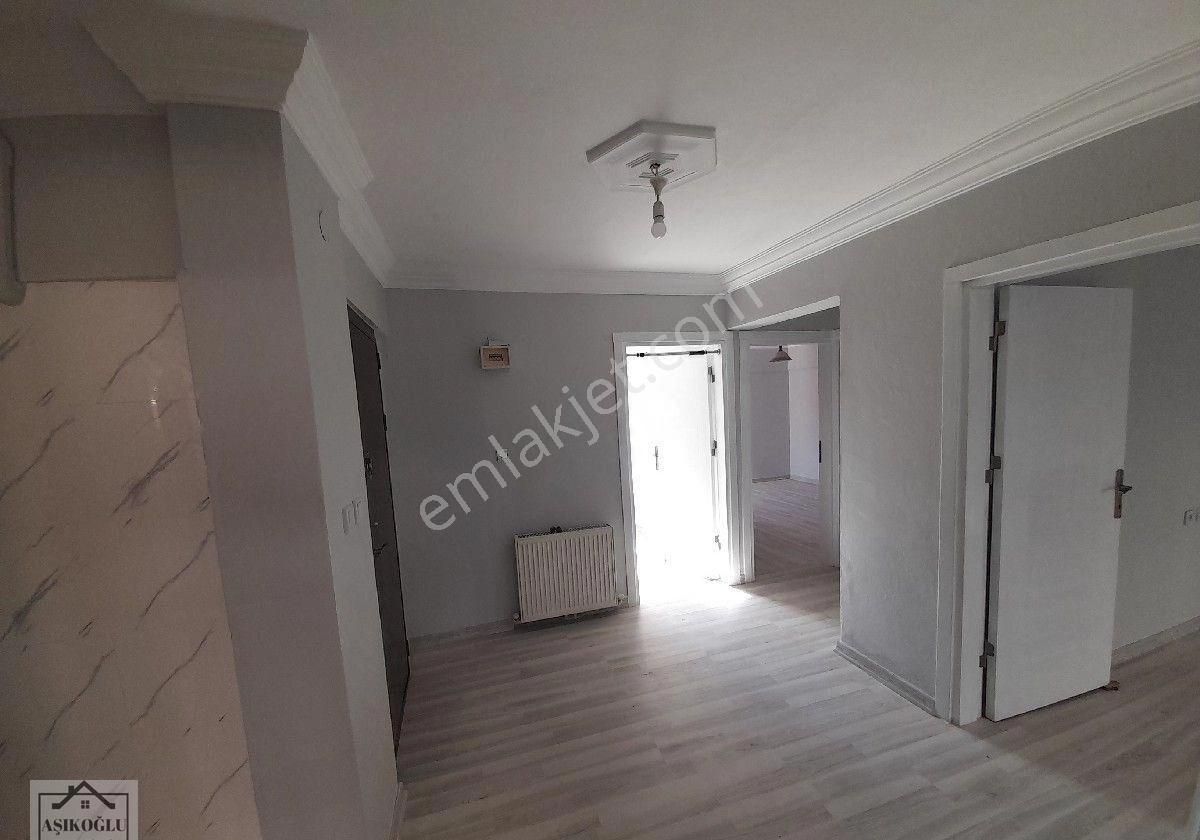 Satılık Bulancak Yeni Tadilatlı 3.kat, 110m2, 3+1 Daire - Görsel 14