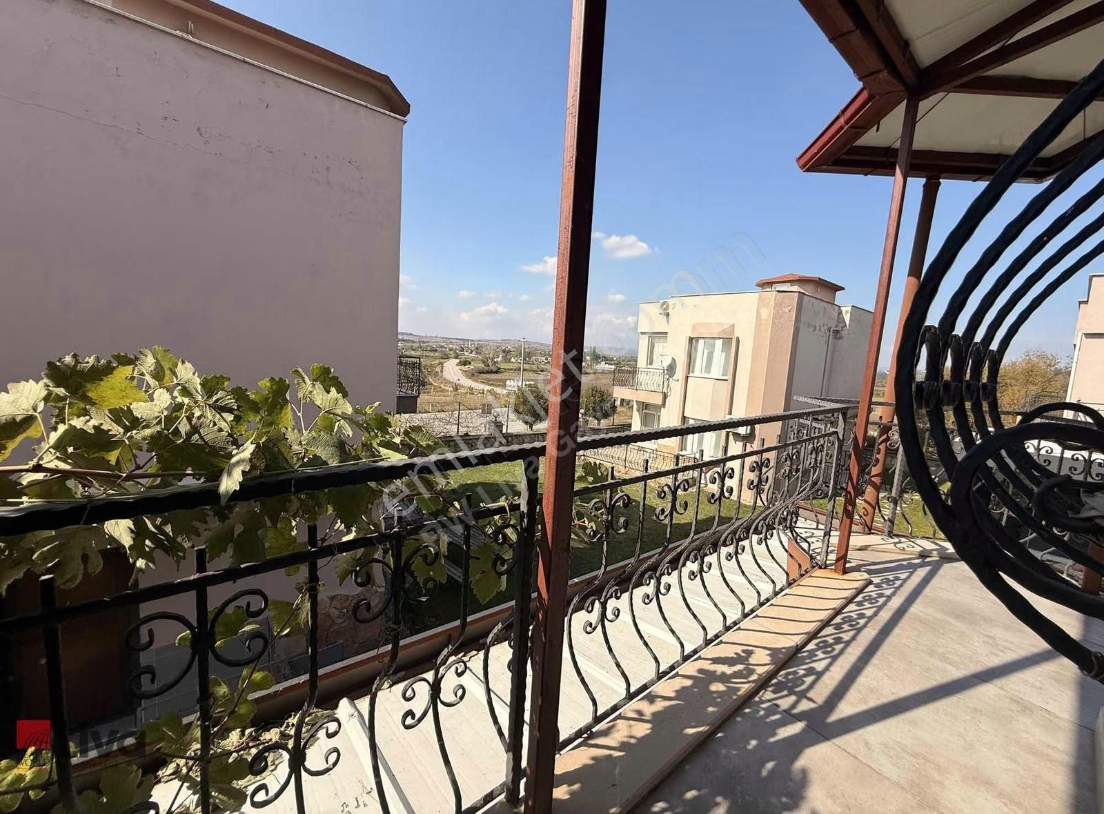 Rw Liva'dan Pamukçu'da Termal Sitede Satılık 3+1 Villa - Görsel 35