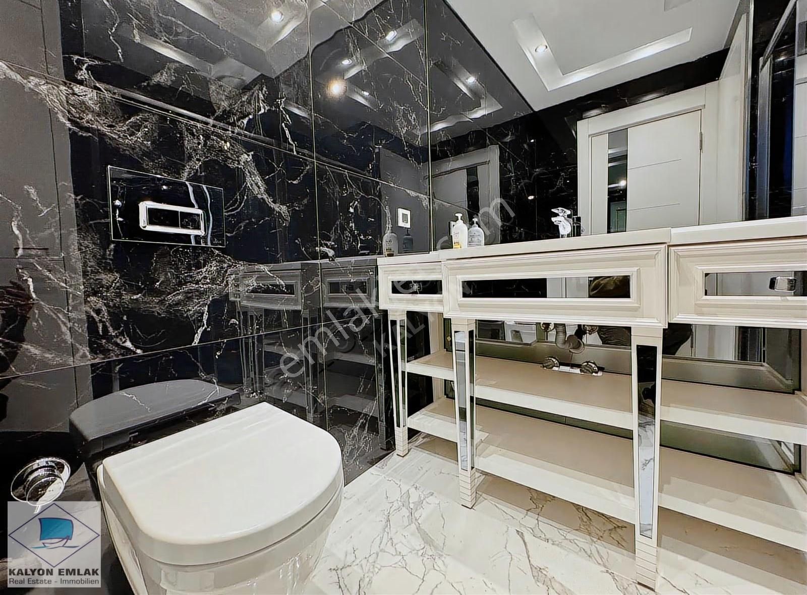 Çeşme Ilıca Mamurbaba'da Yıllık Kiralık Ultra Lüx Müstakil Villa - Görsel 17