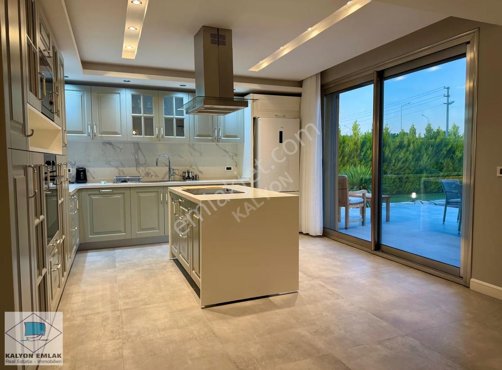 Çeşme Ilıca Mamurbaba'da Yıllık Kiralık Ultra Lüx Müstakil Villa - Görsel 8