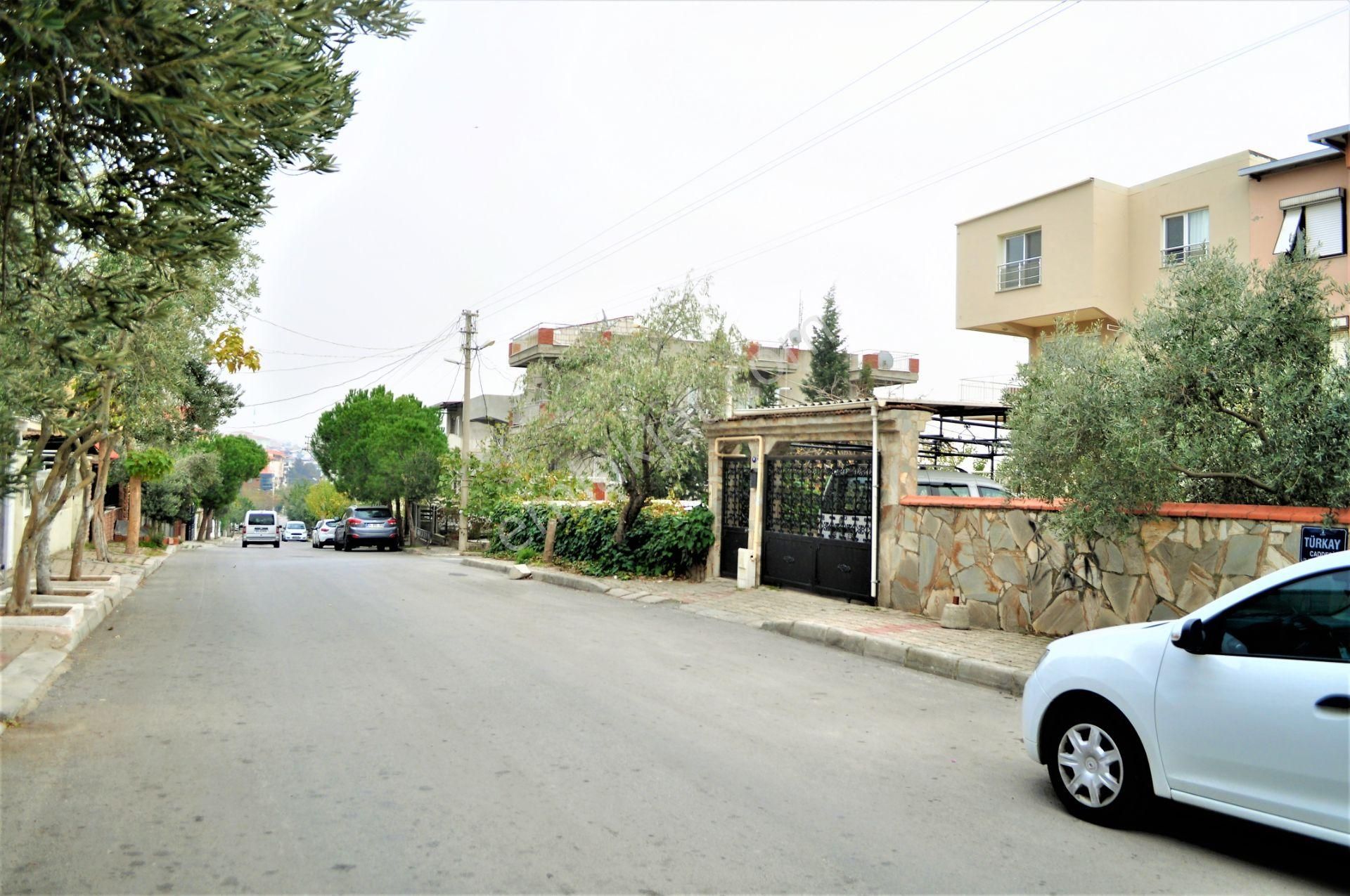 Bornova Atatürk Mahallesi Türkay Caddesinde Satılık İmarlı Arsa - Görsel 19