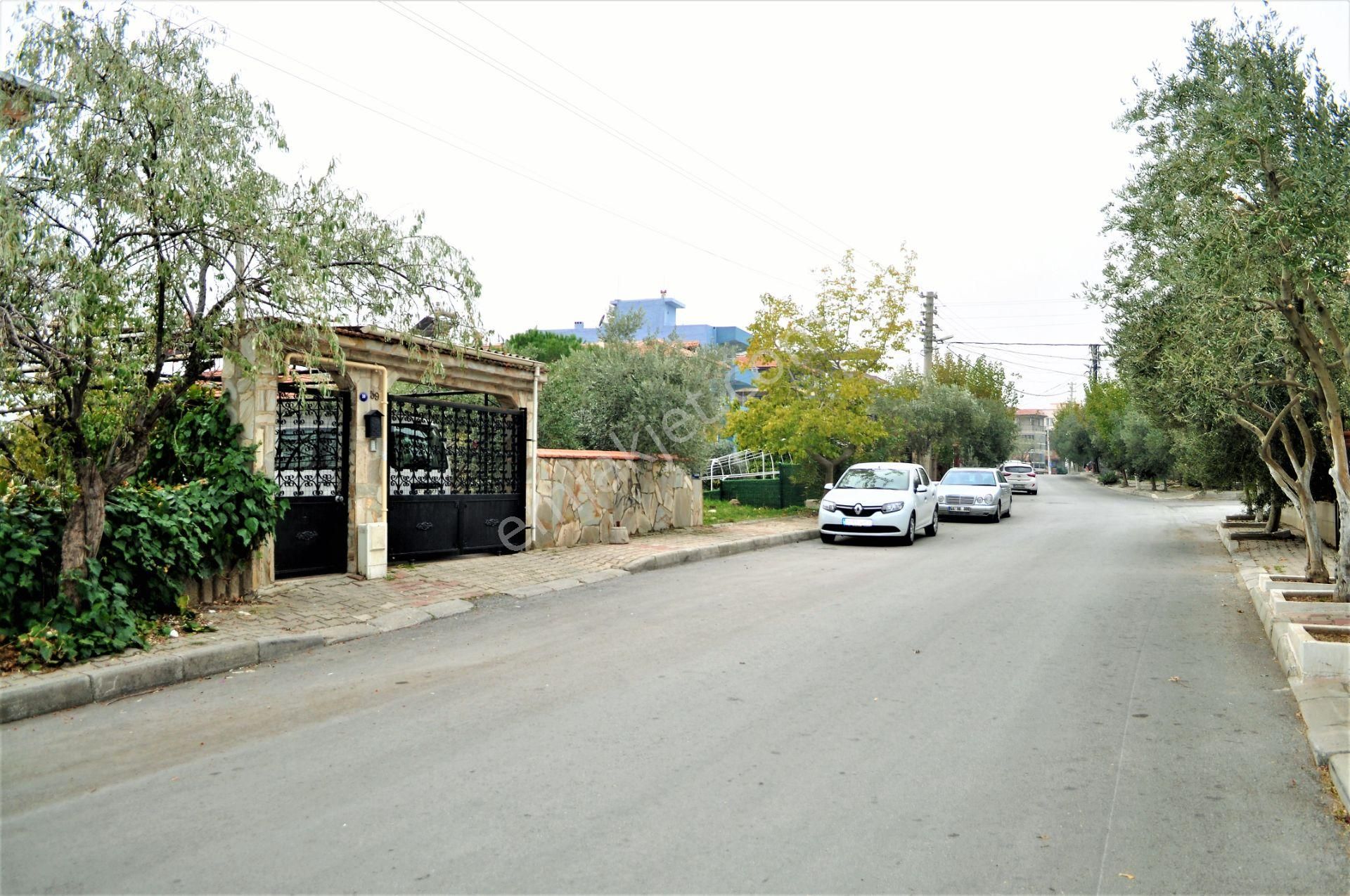 Bornova Atatürk Mahallesi Türkay Caddesinde Satılık İmarlı Arsa - Görsel 7