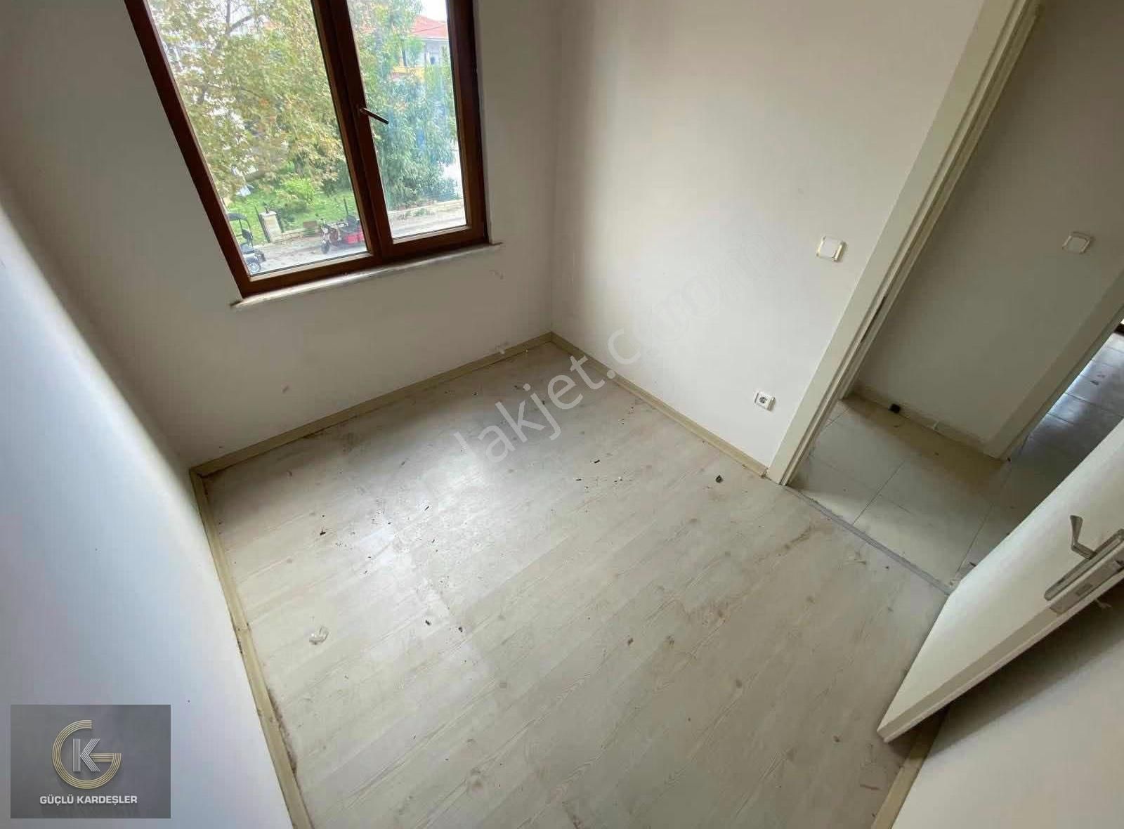 Güçlü Kardeşler Altınoluk Merkezde 2+1 Ara Kat Kelepir Daire - Görsel 21