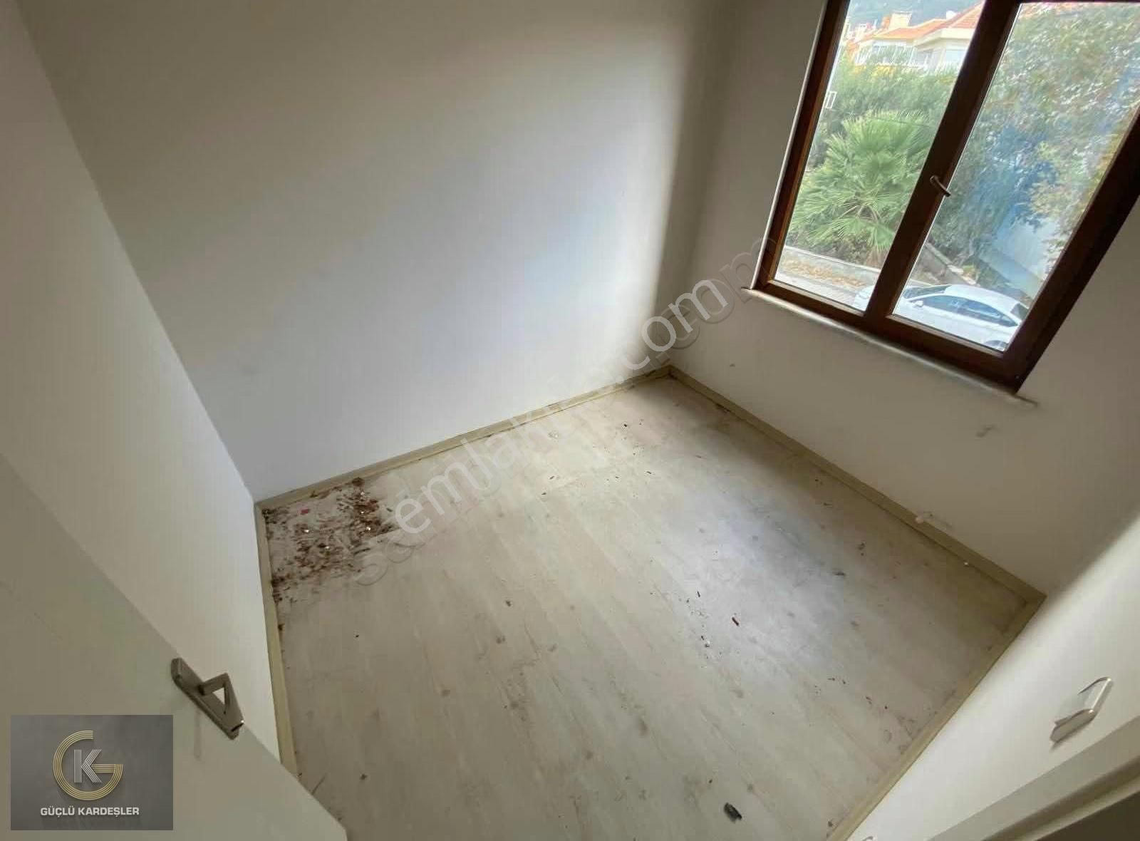 Güçlü Kardeşler Altınoluk Merkezde 2+1 Ara Kat Kelepir Daire - Görsel 12