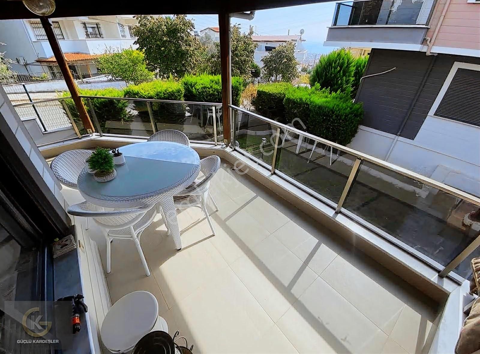 Güçlü Kardeşler Altınoluk Merkezde 300m2 Arsa İçerisinde Villa - Görsel 24