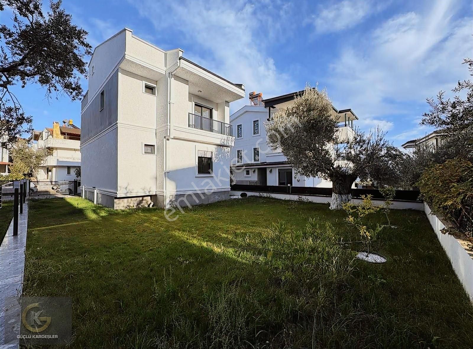 *güçlü Kardeşler* Altınolukta Deniz Manzaralı 5+1 Müstakil Villa - Görsel 3