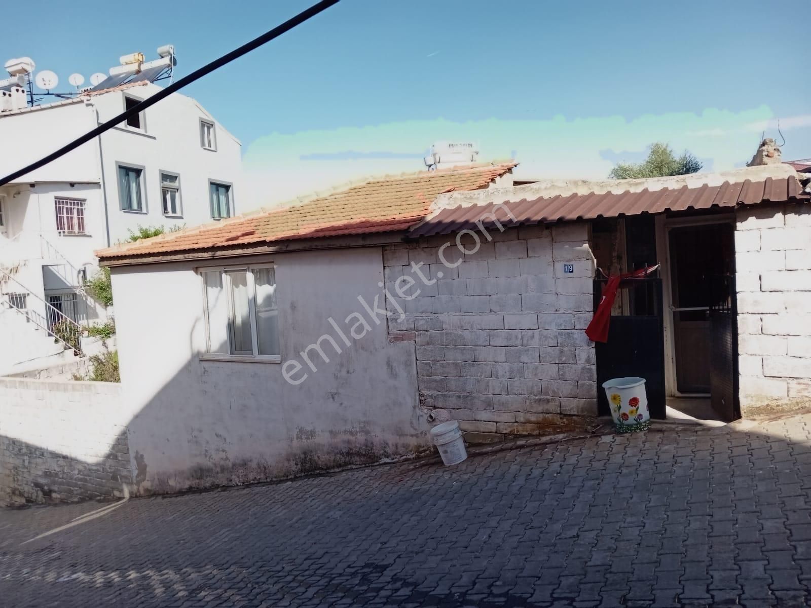 Şehrin Kalbinde, Müstakil Tapulu Bahçeli Ev, Arsa Payı 193 M2 - Görsel 17