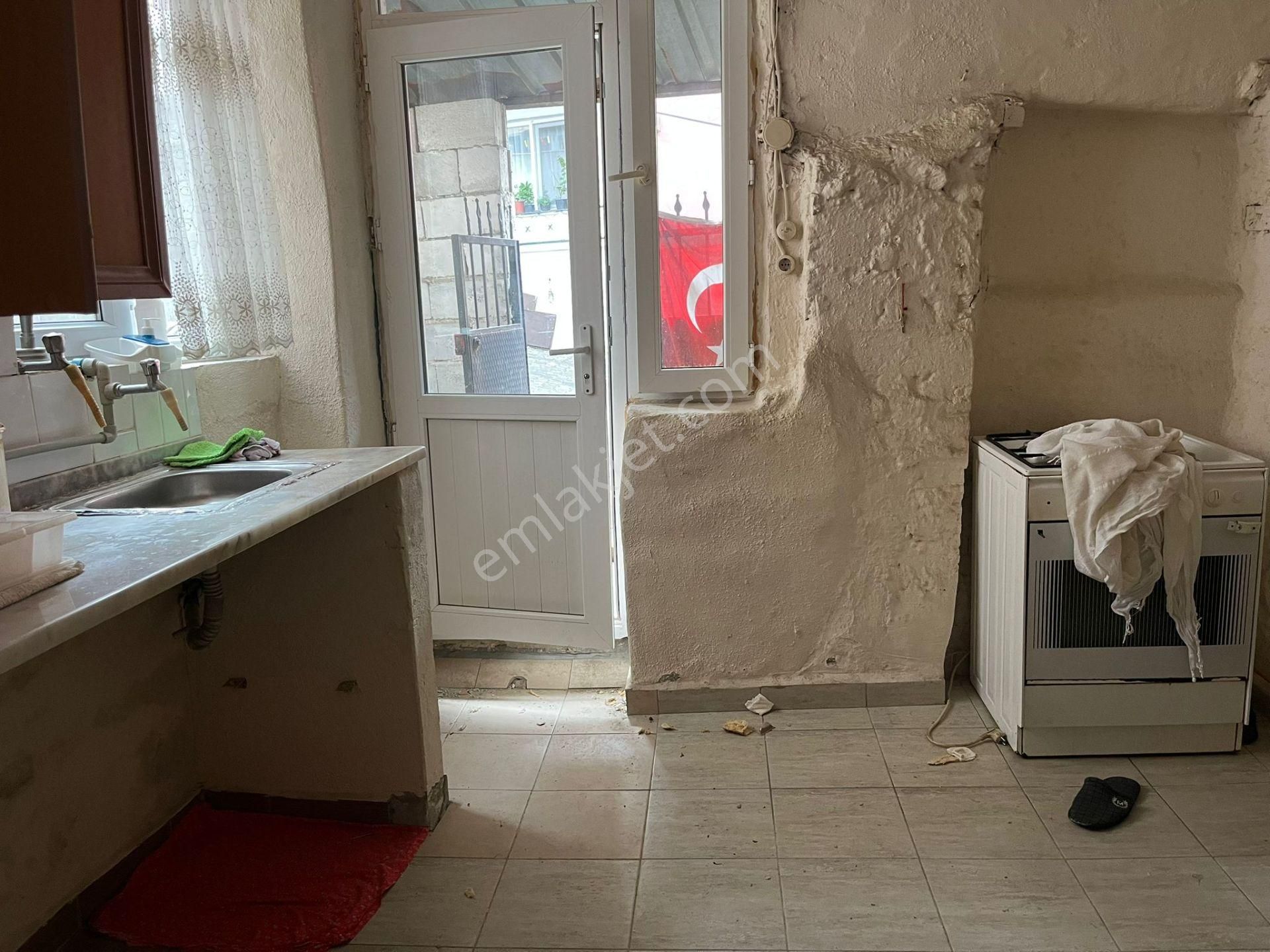 Şehrin Kalbinde, Müstakil Tapulu Bahçeli Ev, Arsa Payı 193 M2 - Görsel 23