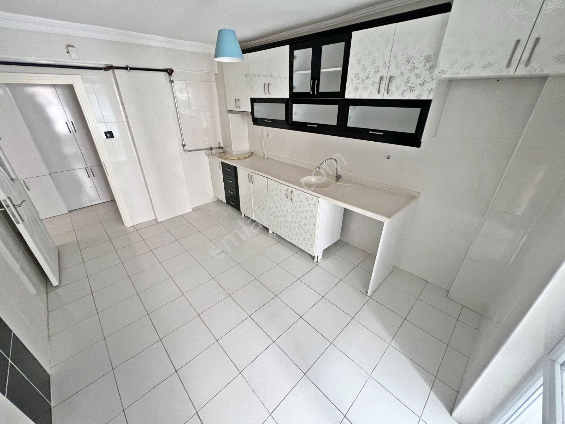 Sancaktepe Mah. Ara Katta Asansörlü 3+1 Yapılı Kiralık Daire!! - Görsel 4