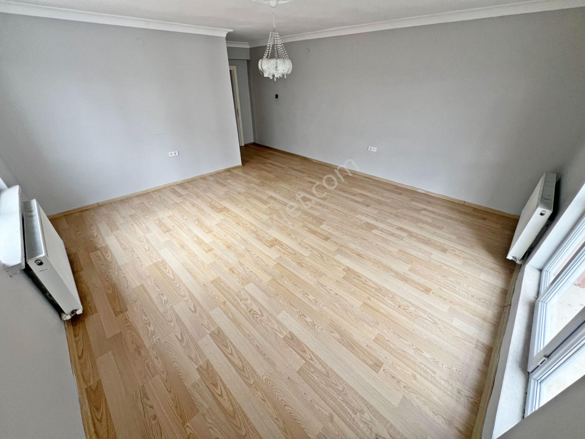 Sancaktepe Mah. Ara Katta Asansörlü 3+1 Yapılı Kiralık Daire!! - Görsel 12