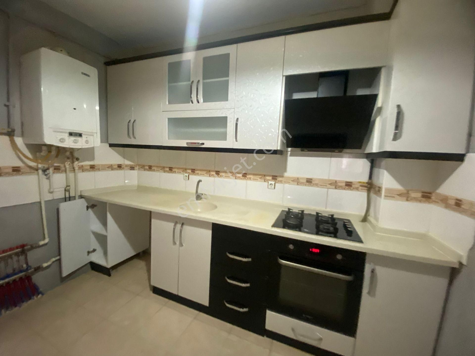 Albayrak Bulvarı Altında Geniş Kullanışlı 3+1 Daire Kk-1 - Görsel 2