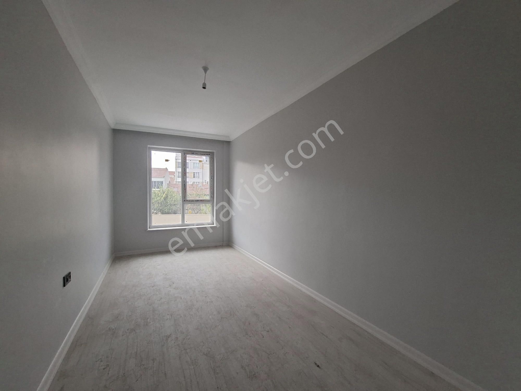 Recep Ümit Emlak'tan Muttalip Caddesi Yakınında Satılık Ebeveyn Banyolu 1+1 Ferah Daire - Görsel 11